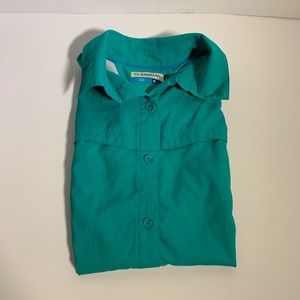 Women’s medium Magellan fish gear outdoor shirt